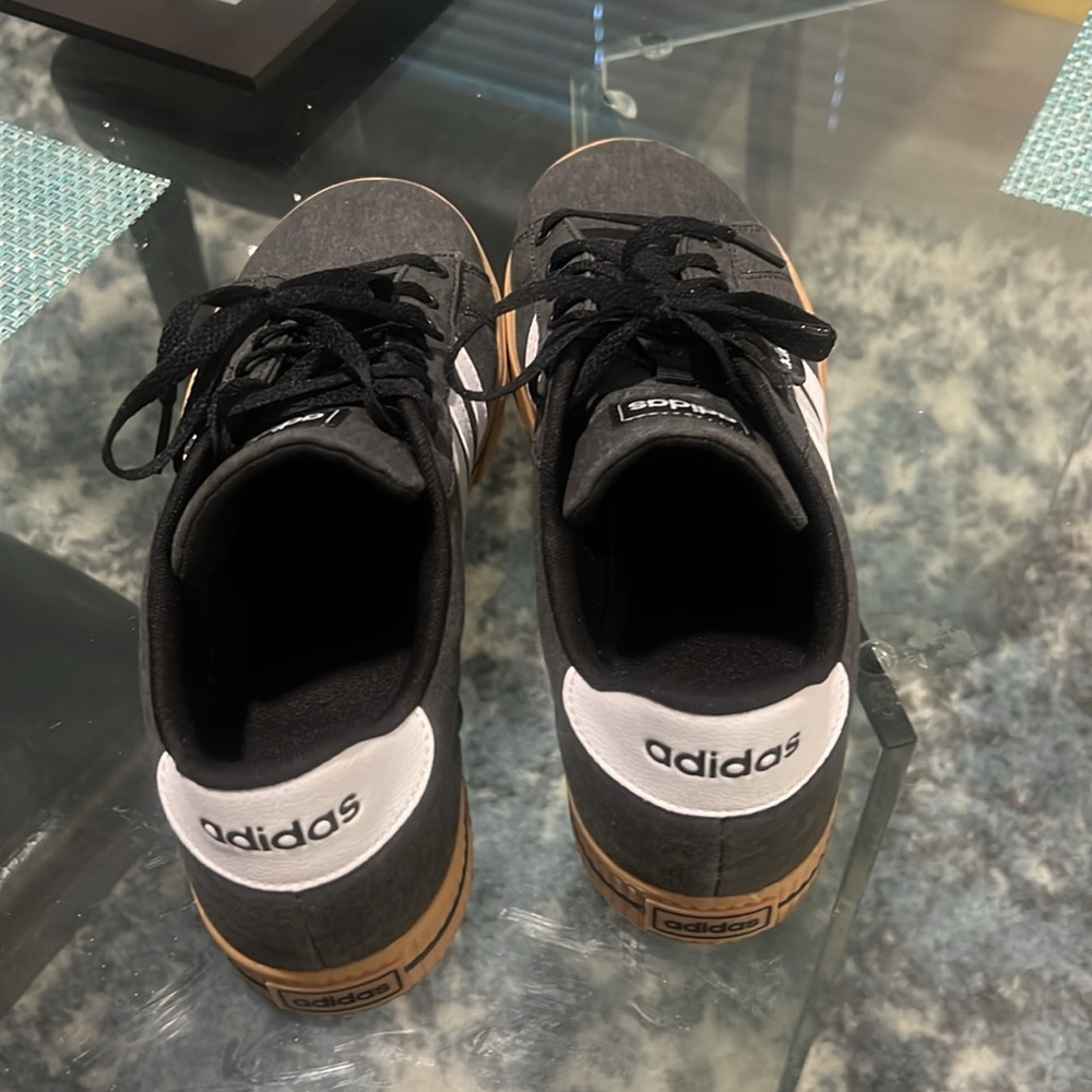 Daily 3.0 Adidas. Washed Canvas Upper. Size 11 1/2 - image 4